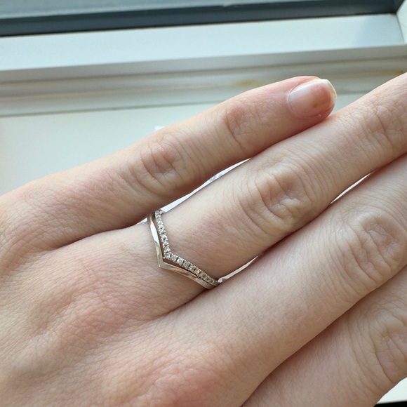 Mejuri wishbone ring set - white gold and diamonds - Picture 2 of 9